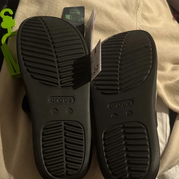CROCS Women's Getaway Strappy Black Sandals - Picture 3 of 3